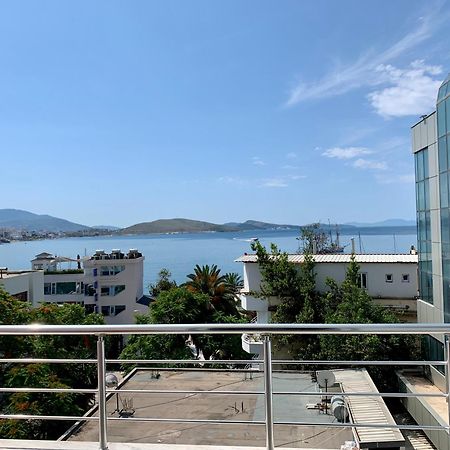 Hotel Piazza Sarande Bagian luar foto