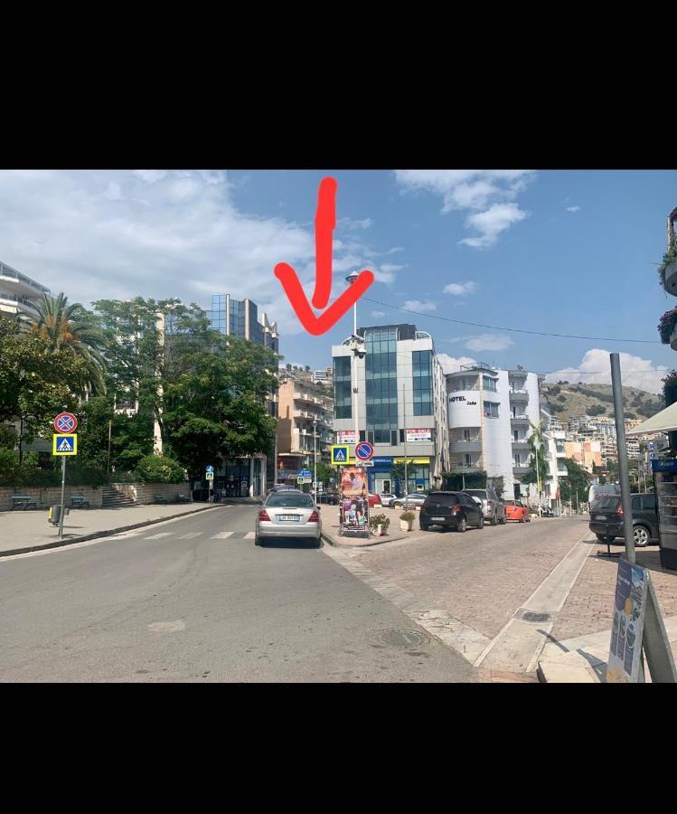 Hotel Piazza Sarande Bagian luar foto