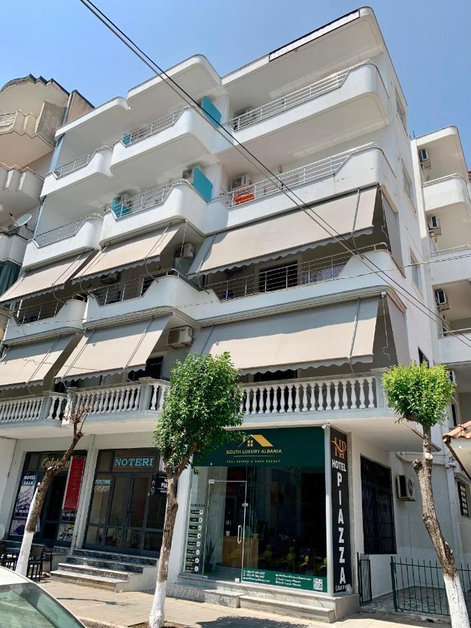 Hotel Piazza Sarande Bagian luar foto